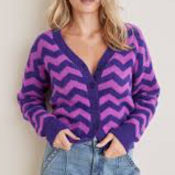 VENUS Sweaters - VENUS Purple/pink Chevron Button Up Cardigan XL